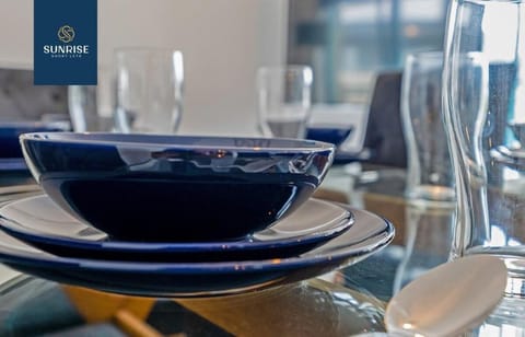 City Centre | River View | 3 Bed | Games | Parking Apartment in Dundee