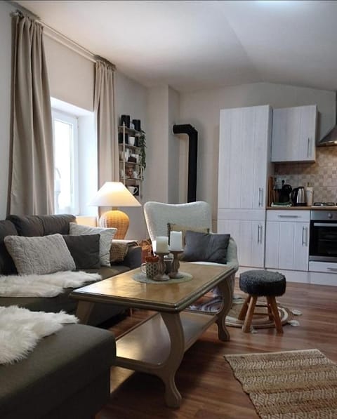 Kamena kućica sa velikom terasom i jacuzzijem Vacation rental in Šibenik-Knin County, Croatia