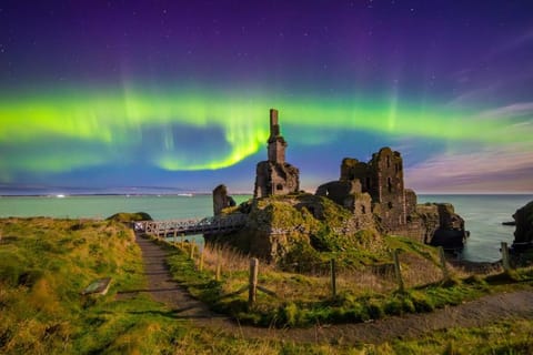 Contemporary Luxury NC500 Holiday Home - Sleeps 5 Apartment in Wick