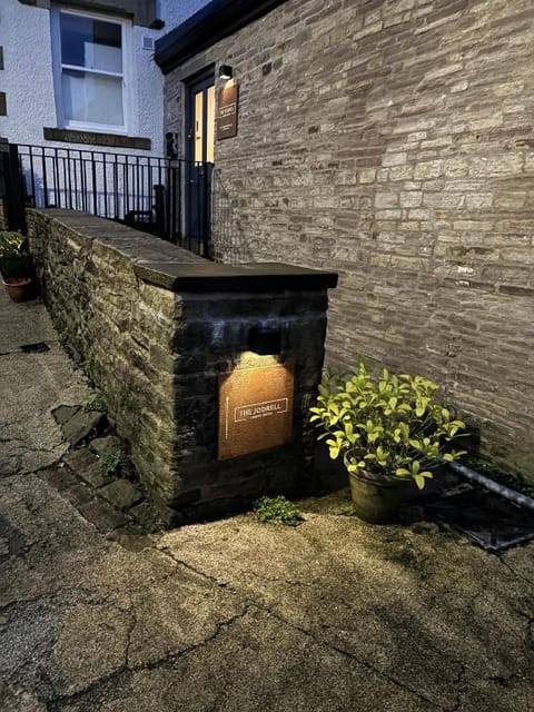 The Jodrell Luxury Suites Apartment in High Peak District