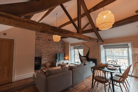 The Jodrell Luxury Suites Apartment in High Peak District