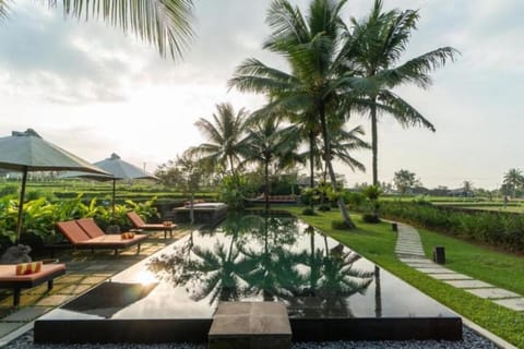 Peaceful 3 BR Private villa Rice field view ZN19 Villa in Tampaksiring