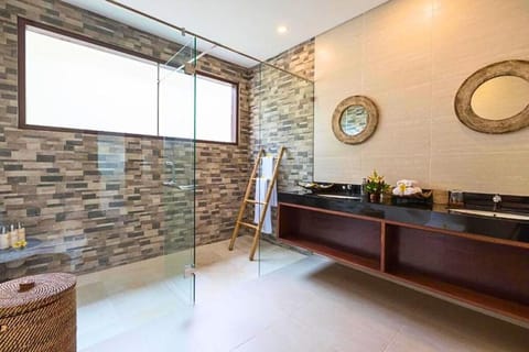 Luxury 4BR Private Pool ZN04 Villa in Tampaksiring