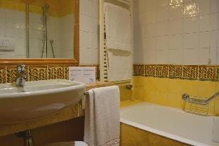 Tranquil Lantana Resort 2 Bedroom Apartments Sleeps 7 Apartment in Pula