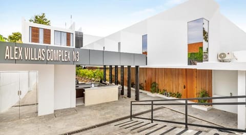 Alex Villas Complex N3 Hotel in North Kuta