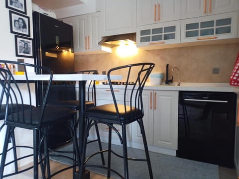 Alacati 1+1 carsiya 5 dakika yurume mesafesi Apartment in Alaçatı