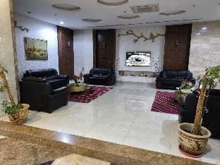 Smart Home Vacation Home701 Apartment in Al Sharjah