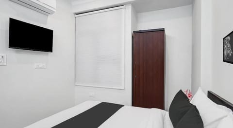 Hotel O Sunrise Palace Hotel in Jaipur