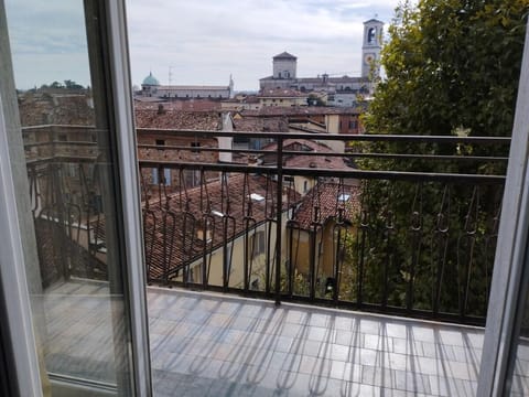 Appartamento La Torre Apartment in Province of Brescia