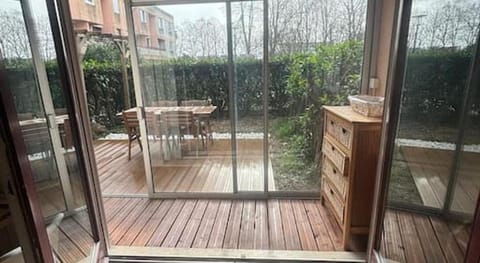 F2 avec Terasse, Parking gratuit Apartment in Montigny-le-Bretonneux