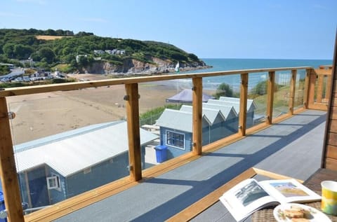Pabell Pren Glamping by Aberporth Beach Holidays Luxury tent in Wales