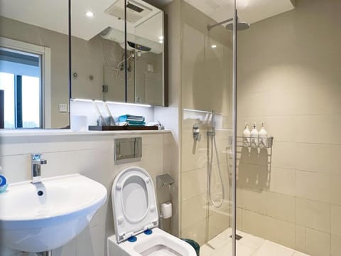 【东桉美宿|愉景惬意】邻北京环球影城|Loft一居室套房|双大床住4人|家庭出游|地铁1号线直达故宫 Apartment in Beijing