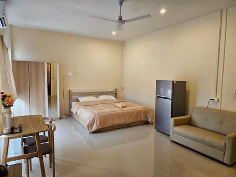 SKYPEARL Guesthouse & Café Hostel in Ko Tao
