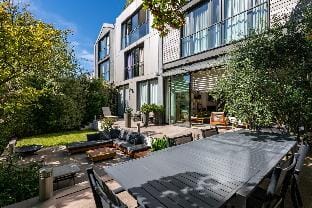 Extraordinary Luxury Home on the Seine river Vacation rental in Issy-les-Moulineaux
