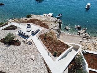 Seafront Luxury Villa with Beach and Pool Villa in Stara Baška