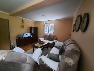 Inviting residence by the lake Vacation rental in Montenegro