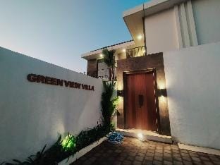 Green view villa Vacation rental in Tampaksiring