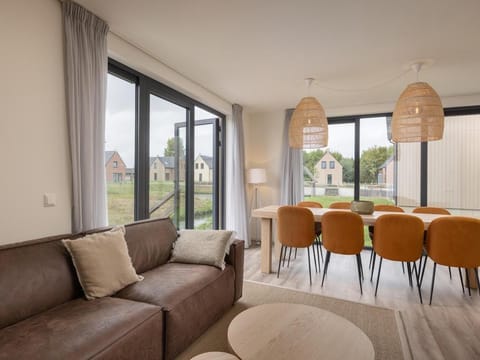 Nice villa near the Veerse Meer Villa in Wolphaartsdijk