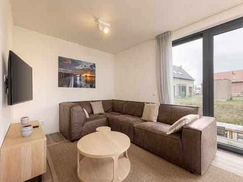 Nice villa near the Veerse Meer Villa in Wolphaartsdijk