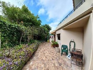 Welcome to Steenbok House self catering apartment Apartment in Hermanus