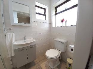 Welcome to Steenbok House self catering apartment Apartment in Hermanus