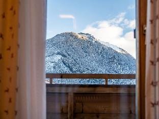 Chalet in Neukirchen near Ski Arena Wildkogel Apartment in Salzburgerland