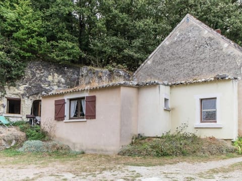A cave house with a historic charm Vacation rental in Centre-Val de Loire