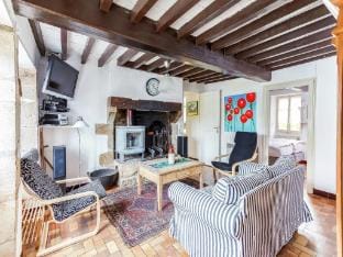 Holiday Home in Vitry-Lache near Lake Vacation rental in Bourgogne-Franche-Comté