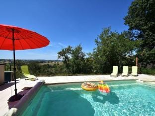 Apartment in Cuzy with Heated Pool Vacation rental in Bourgogne-Franche-Comté