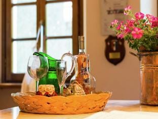 Mansion in Pescaglia near Tuscan Coast Vacation rental in Emilia-Romagna