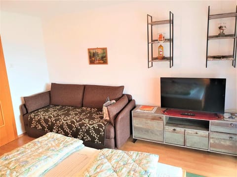 Apartment by Worthersee with Pool Apartment in Techelsberg