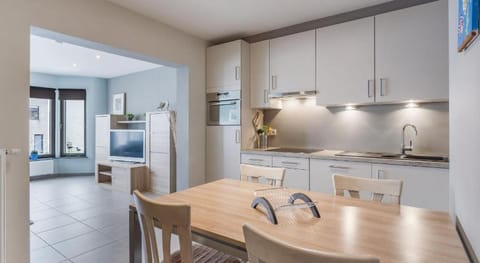 Pleasant apartment near the seafront Apartment in Bruges