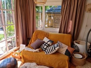 Tranquil chalet in Geel with garden Vacation rental in Flanders