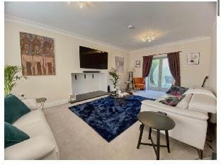 6 Bed Contractor House - 20% Off 1 month+ Stays Vacation rental in Huntingdonshire District