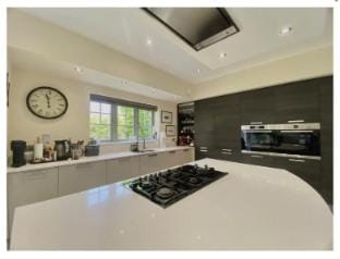 6 Bed Contractor House - 20% Off 1 month+ Stays Vacation rental in Huntingdonshire District