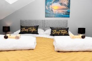 The Eisteddfod - Berwyn House   Central Wrexham Apartment in Wrexham