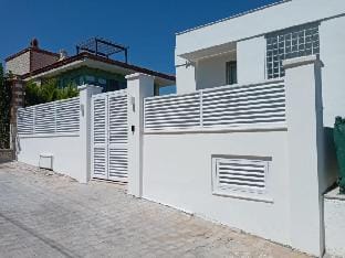 Moderne Villa mit Pool im Herzen von Çeşme Villa in Cesme