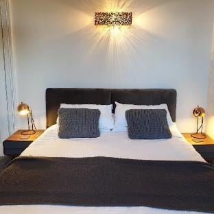 Warwick Place Serviced Apartment Apartment in Royal Leamington Spa