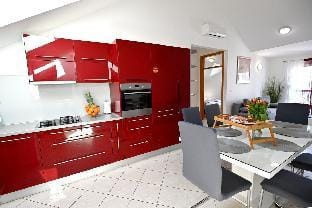 Apartman L & Z Višnjik Apartment in Zadar