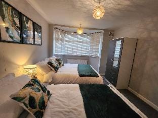 Dale House Vacation rental in Coventry