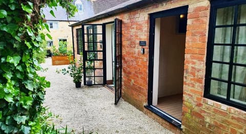 Cotswold Bankview Hotel in West Oxfordshire District