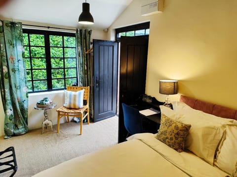 Cotswold Bankview Hotel in West Oxfordshire District