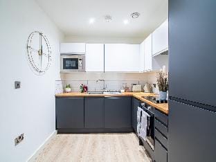 Spacious 2 Bedroom Apt with Stunning Views in Holmfirth Village Huddersfield Apartment in Holmfirth