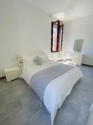 Gris Apartment: Venice-Mestre Apartment in Venice