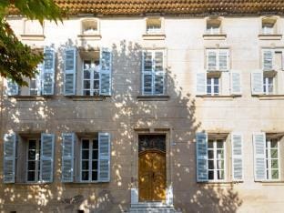 Cozy holiday home with private pool Vacation rental in Barjols