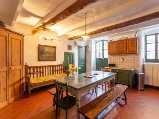 Cozy holiday home with private pool Vacation rental in Barjols