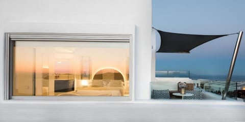 Emfasis Luxury Villa Apartment in Thera