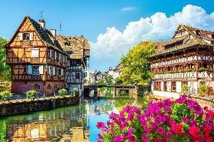 beau bourg quartier halles 2br Apartment in Strasbourg