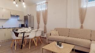 beau bourg quartier halles 2br Apartment in Strasbourg