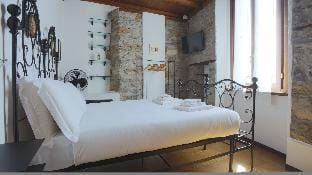 Piazza Campidoglio 5 Apartment in Lenno